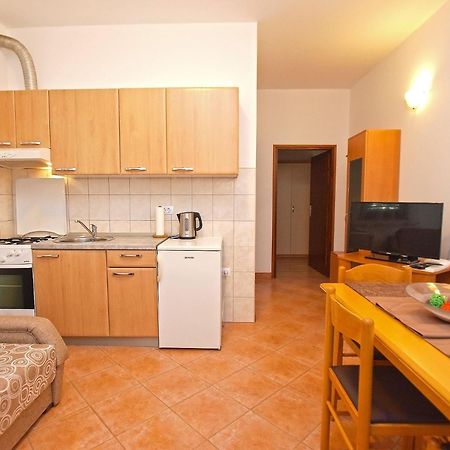 Apartment Claudio 1136 Galižana Екстериор снимка