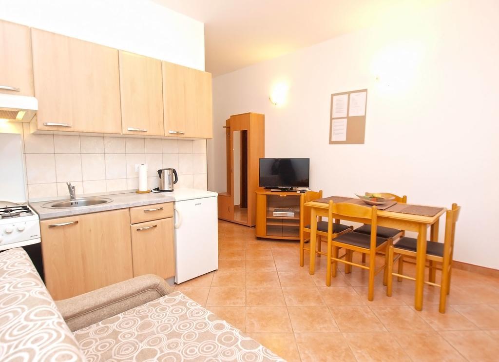 Apartment Claudio 1136 Galižana Екстериор снимка