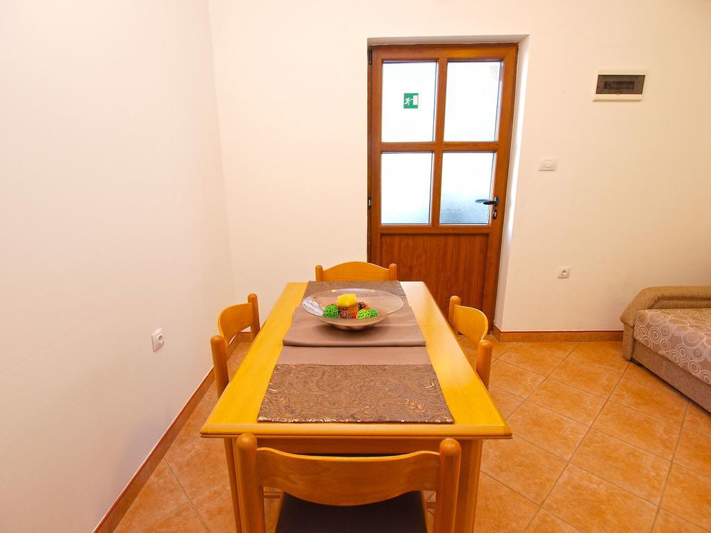 Apartment Claudio 1136 Galižana Екстериор снимка